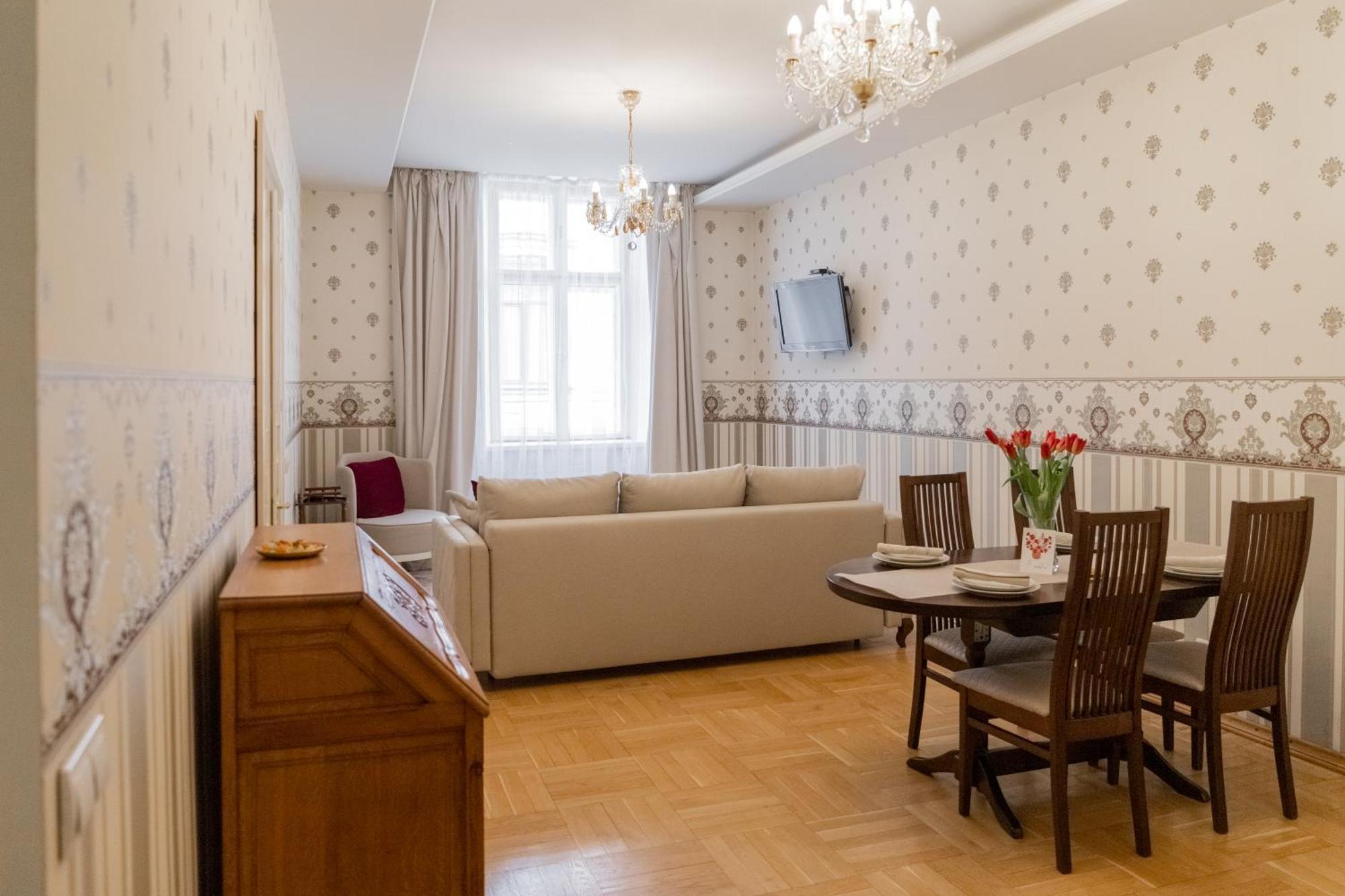 Apartment On Virmenska, One Bedroom Львов Экстерьер фото